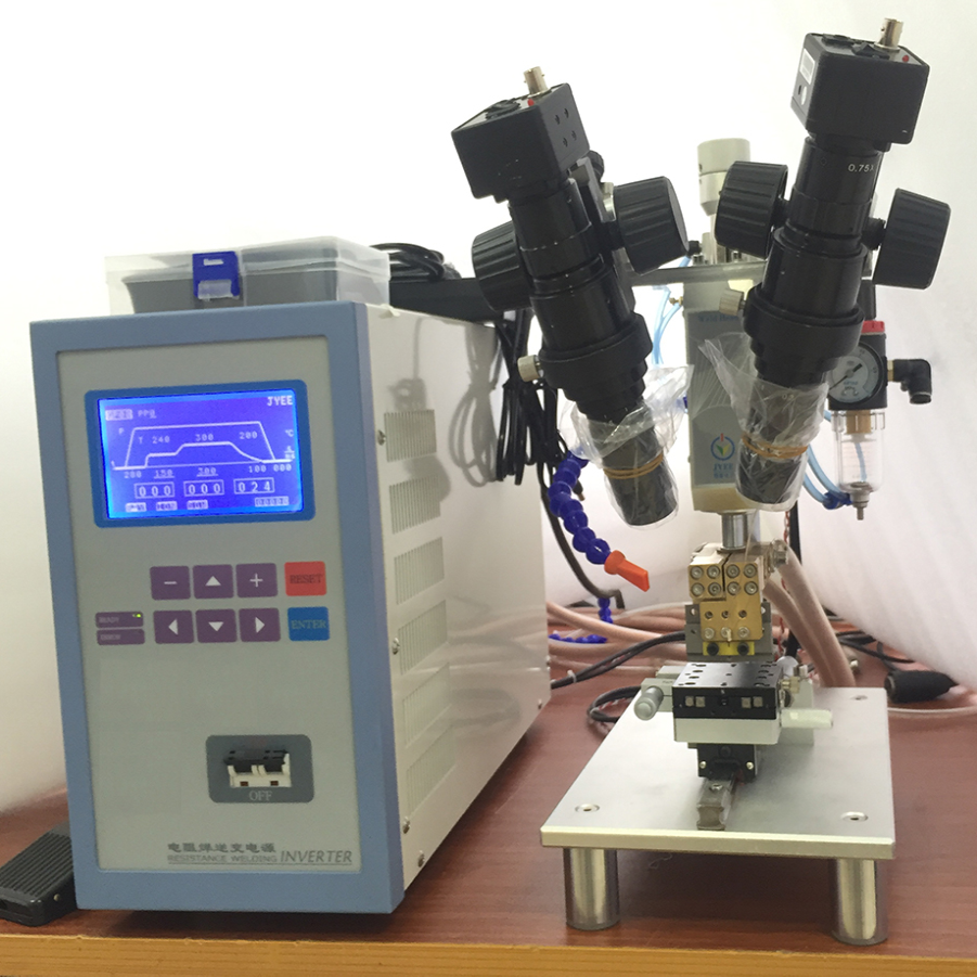 Hot bar soldering machine with CCD