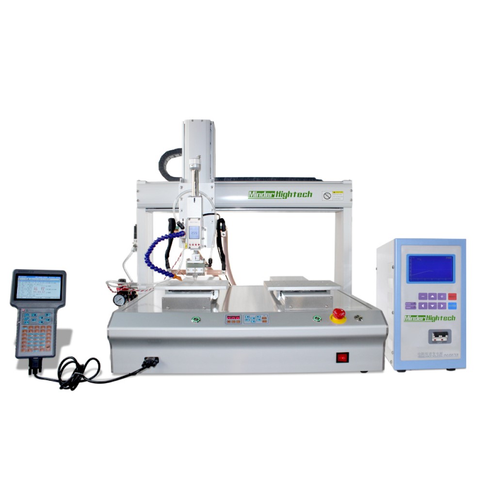 Hot bar soldering machine with robot